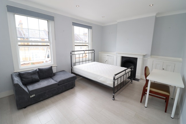 Massive Room - Catford SE3 - Living+garden ! Main Photo