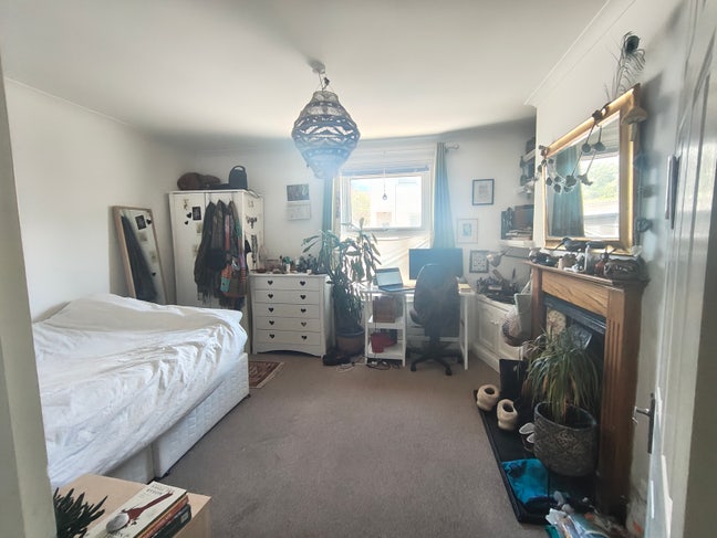 2 rooms going in cosy central house share Main Photo