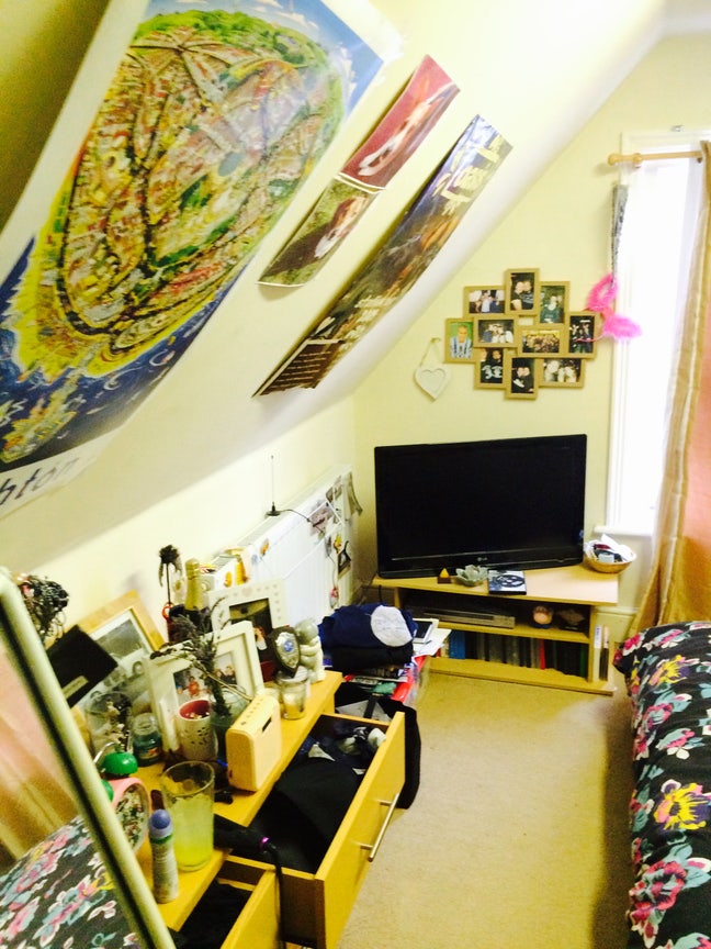 Double room and own living room  Main Photo