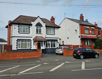 2/3 Bed House for rent  Main Photo