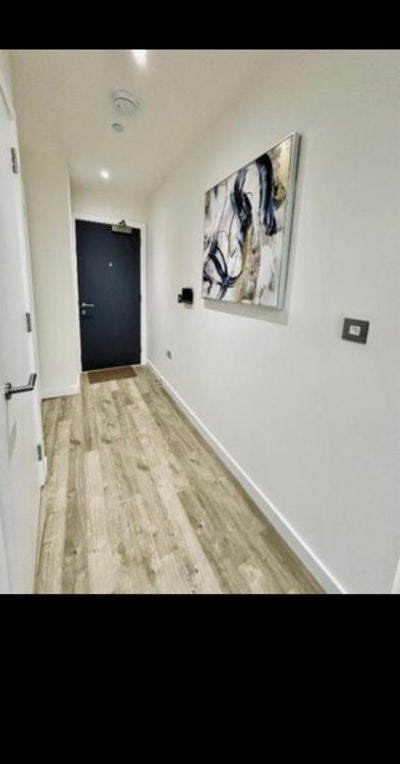 A modern 1 bed flat in Paragon 207, Seymour Grove  Main Photo