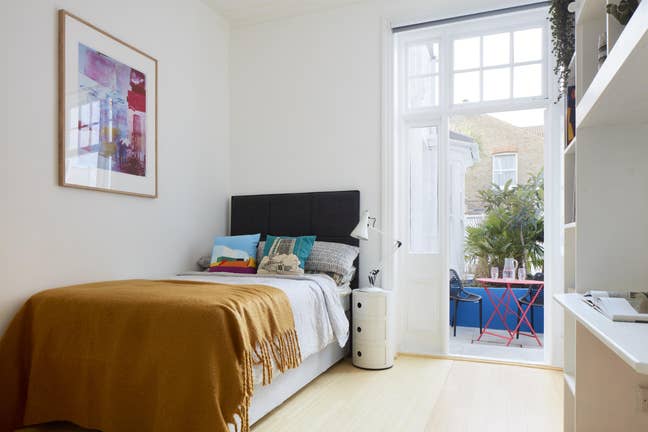 Female Friendly | Edwardian Home | High Ceilings Main Photo