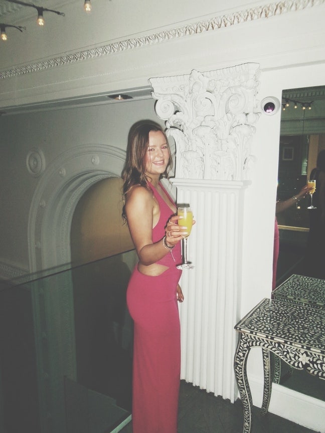 Looking for a Flatmate/ Flat  Main Photo