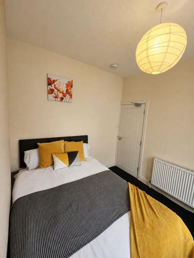 Rooms Available – Mackenzie Road M7 Main Photo
