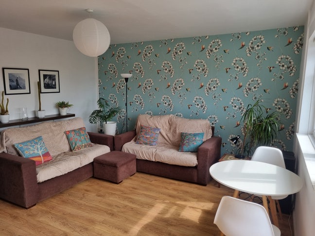 Double room 725 PCM bills & council tax included  Main Photo