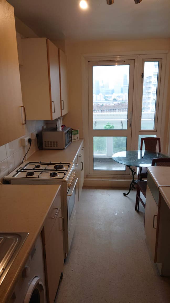 Economy Rooms - Bow E3 Main Photo