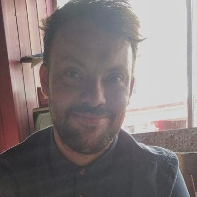 Professional Male seeks a double room Main Photo