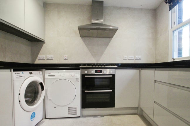 Short-term Sublet: Furnished room, central Oxford Main Photo