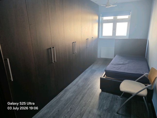 2 Rooms near Upton Park Stn & Green St – Ideal for Main Photo
