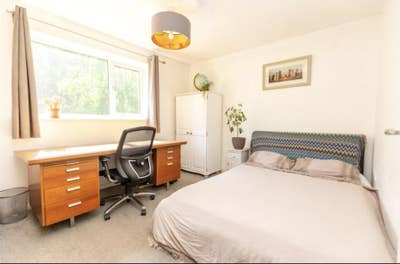 Large double room with view. All bills inc. Main Photo