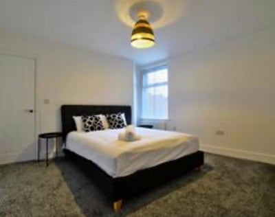 Neat and well maintained home. Main Photo
