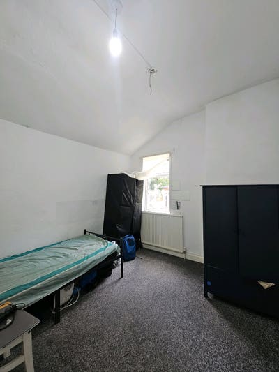 Single room available. Main Photo