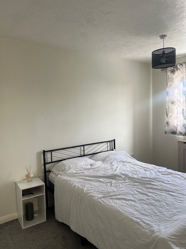 Double Room Available  Main Photo