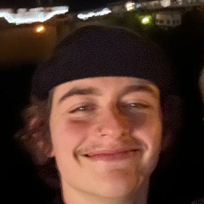 Student Male seeks a double room Main Photo