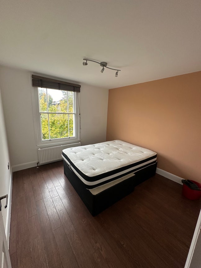 Cosy double room in Brockley 🌱 Main Photo