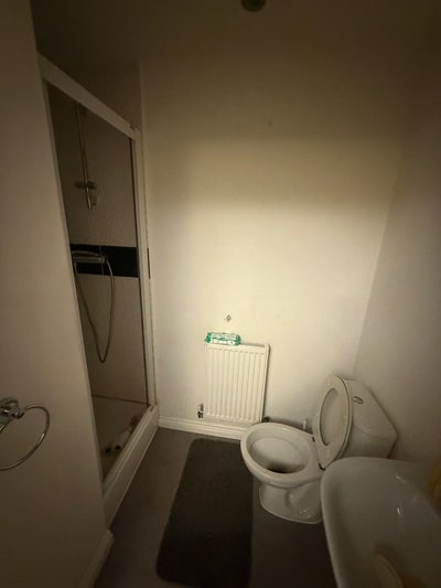 Double room en suite in RG249TX Main Photo