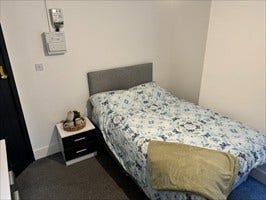 " Ensuite Rooms Available, contact NOW” Main Photo