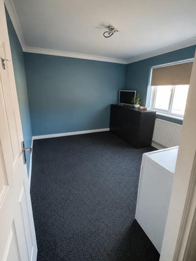 Spacious Double Room to Rent – Great Location Main Photo