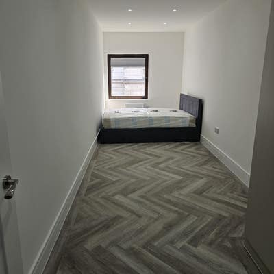 Studio flat with separate  kitchen  in Shoreditch  Main Photo