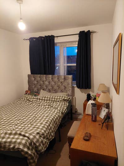 Hoddesdon, free parking, furnished.  Main Photo