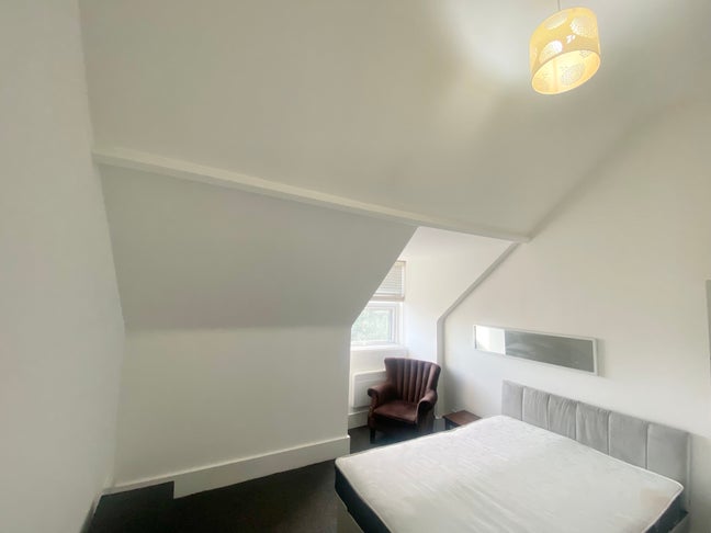 Large Double Room Hove  Main Photo