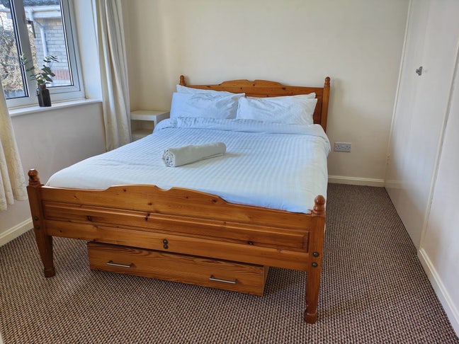 Double Room for rent. All inclusive. Main Photo