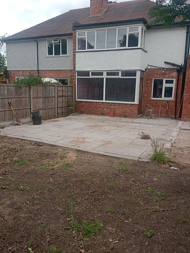 Lovely spacious house.  Double rooms available  Main Photo