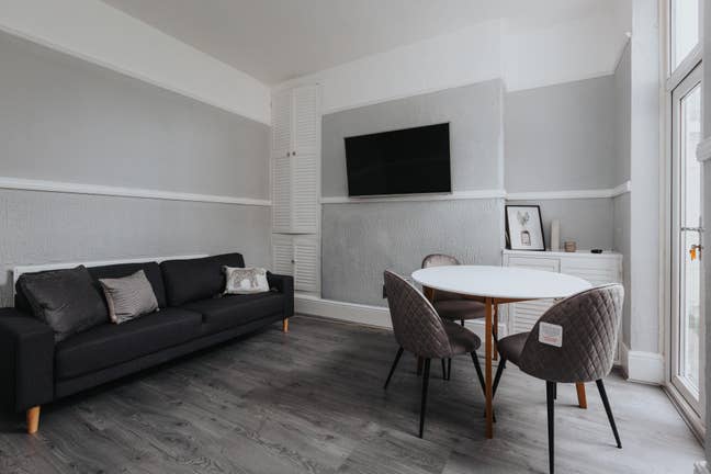 Brand New Student rooms in Smithdown!  Main Photo