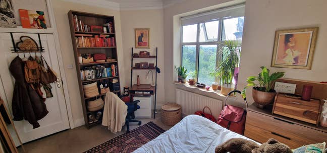 Comfortable Double Room near Jubilee Line Main Photo