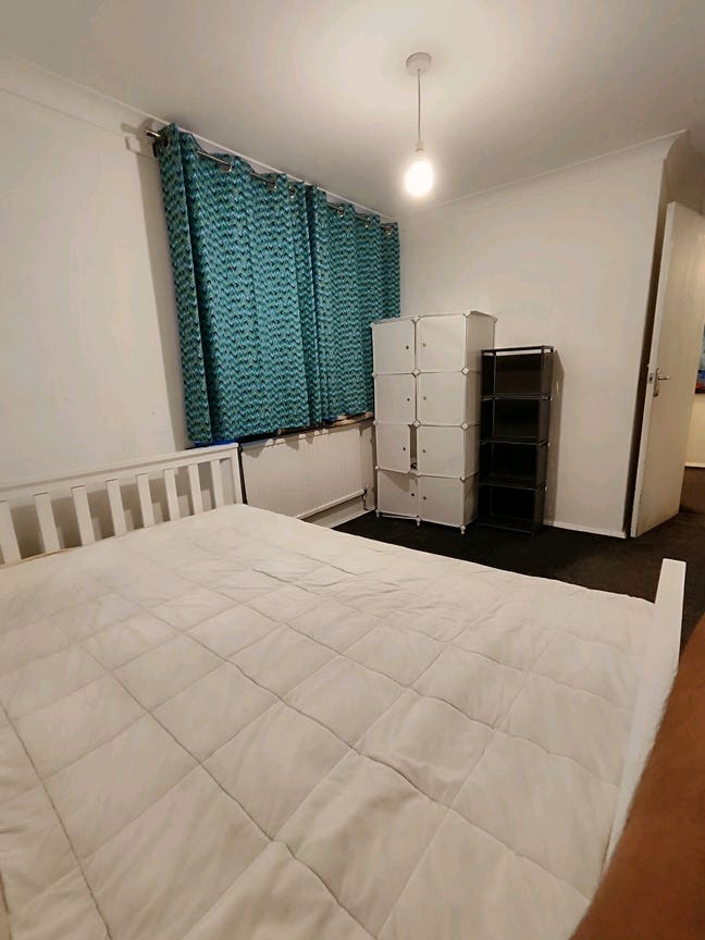 Room in a Shared House, Essex Walk, SN3 Main Photo