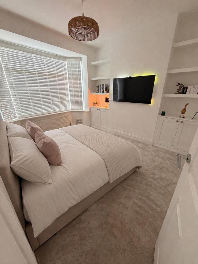 Room available  Main Photo