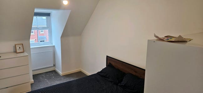Large en-suite double room Main Photo