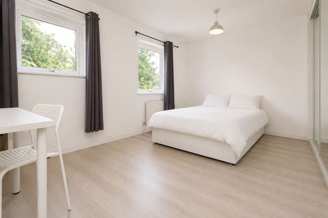 🌟 August Rooms in a Prime Location 🌟 Main Photo