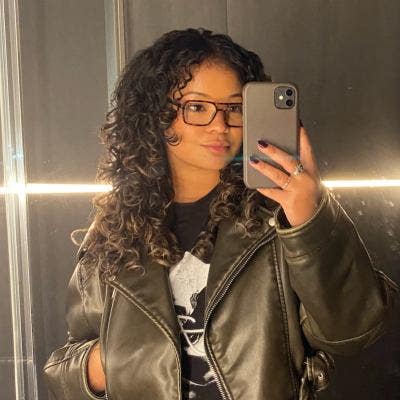 hey hey  newly 30 and looking for a room in... Main Photo