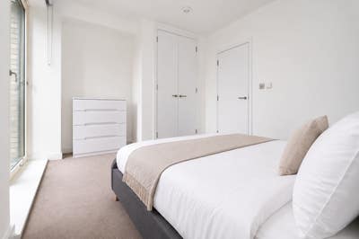🏡Luxury Double Rooms|5 Minutes from Canada Water Main Photo