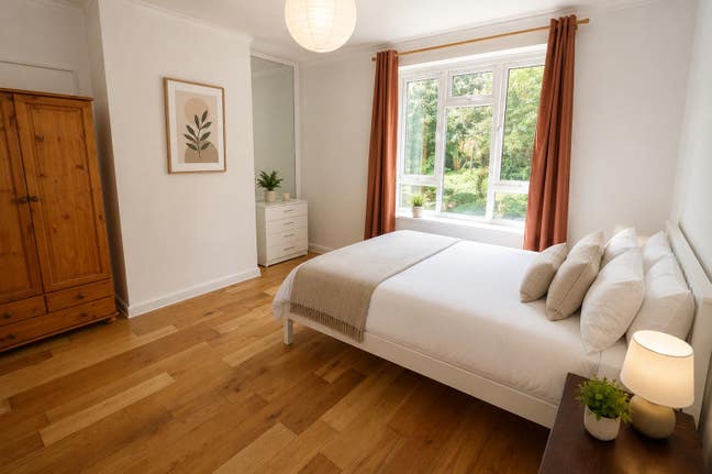 3 Stunning Rooms! Beautiful House in Peckham Main Photo