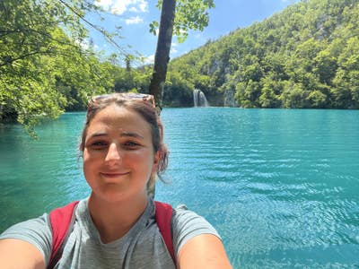 Looking for Room (or buddy up) near uni of Main Photo