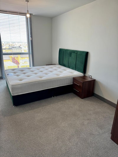 Double Room with Private Bathroom in City Centre  Main Photo