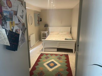 Furnished double room in Georgian Bath home  Main Photo