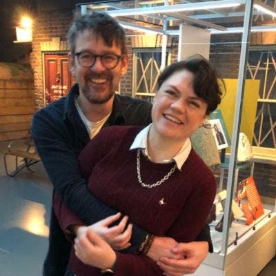 Professional couple looking for a 2 bed flat Main Photo