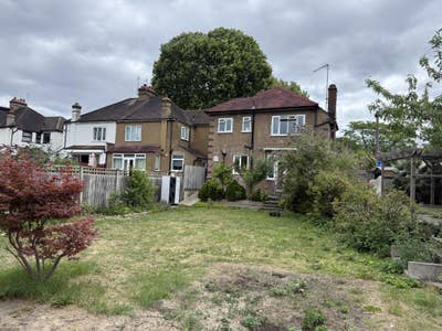 Detached 3 bed, 2 bath house with Garden Main Photo