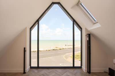 1 Bed Flat by the coast Main Photo