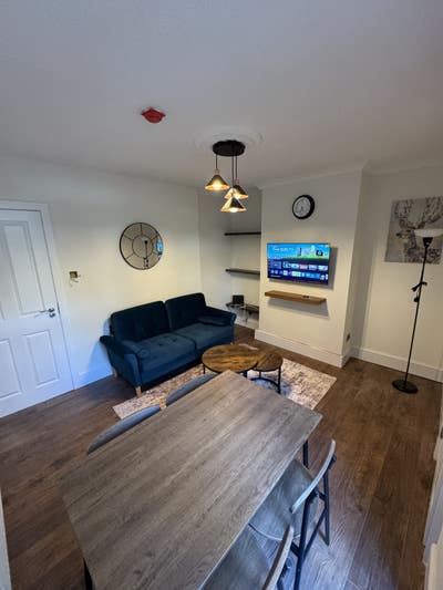 Spacious self-contained studio-All bills included Main Photo