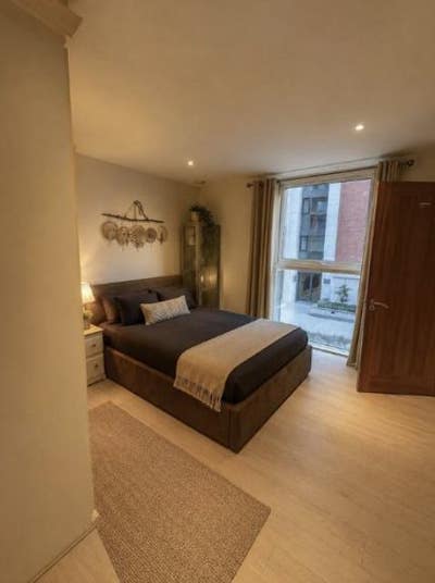 🌆🏋️ Ensuite Double, Riverside Apt + Gym – 6 Min  Main Photo