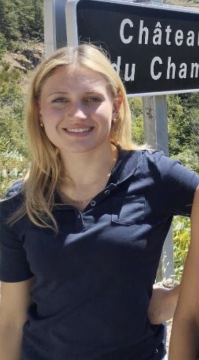 Student Female seeks a single or double room Main Photo