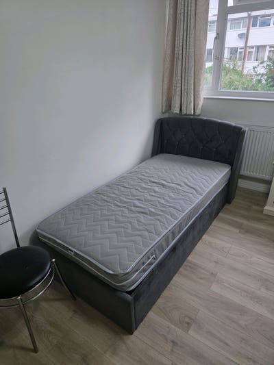 Room available for one person in double room Main Photo