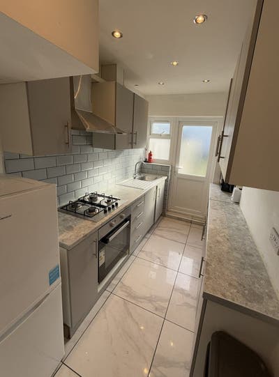 Single Room - North Circular Road@ Main Photo