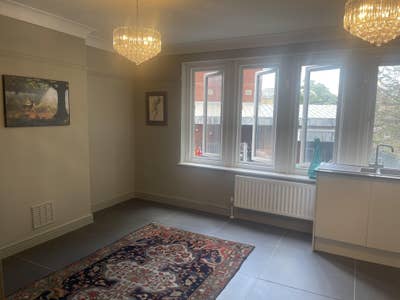 Stunning Flat in centre of Richmond Main Photo