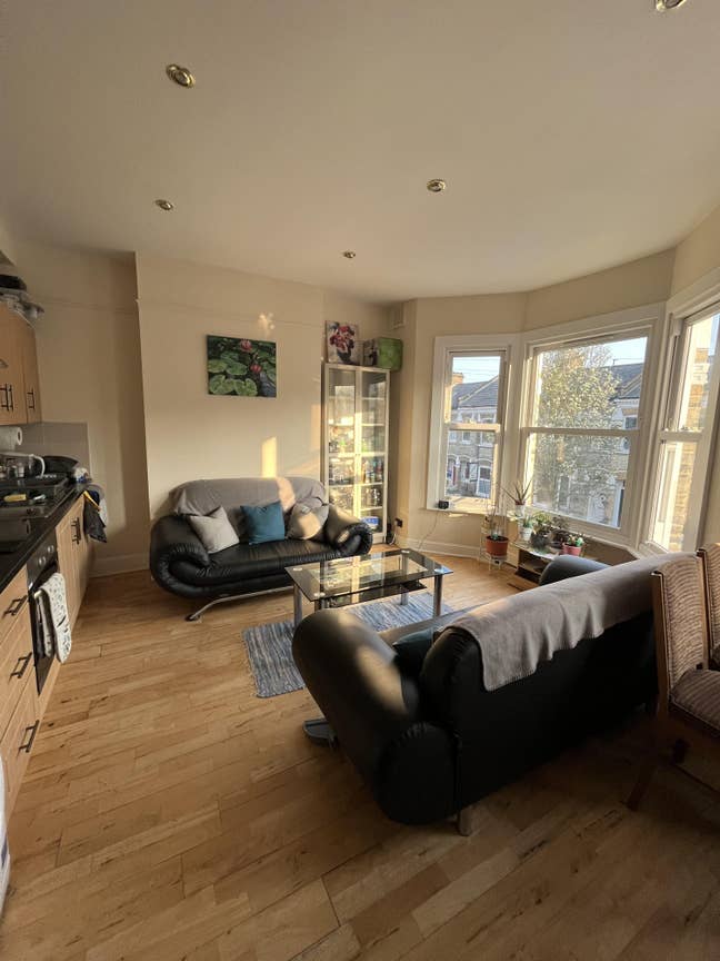 Zone 2 🚇 0-5 Min to Tulse Hill SW2 Refurbished Main Photo