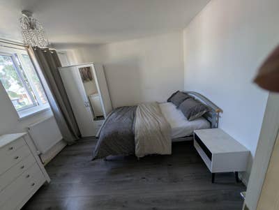 1 large stunning furnished room to Rent Main Photo
